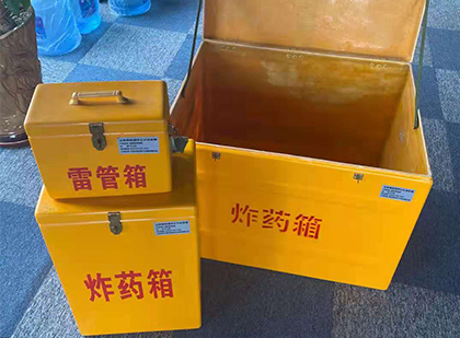 明光玻璃雷管箱生产标准全解析：安全、性能与合规的基石